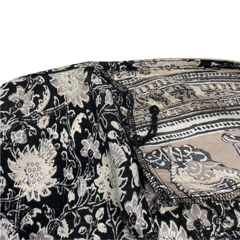 Lucky Brand Black & Beige Paisley Floral Border Print Wrap Dress Size Large - Picture 7 of 9